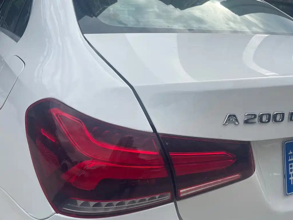 Mercedes-Benz A-Class 2022 — фото 10