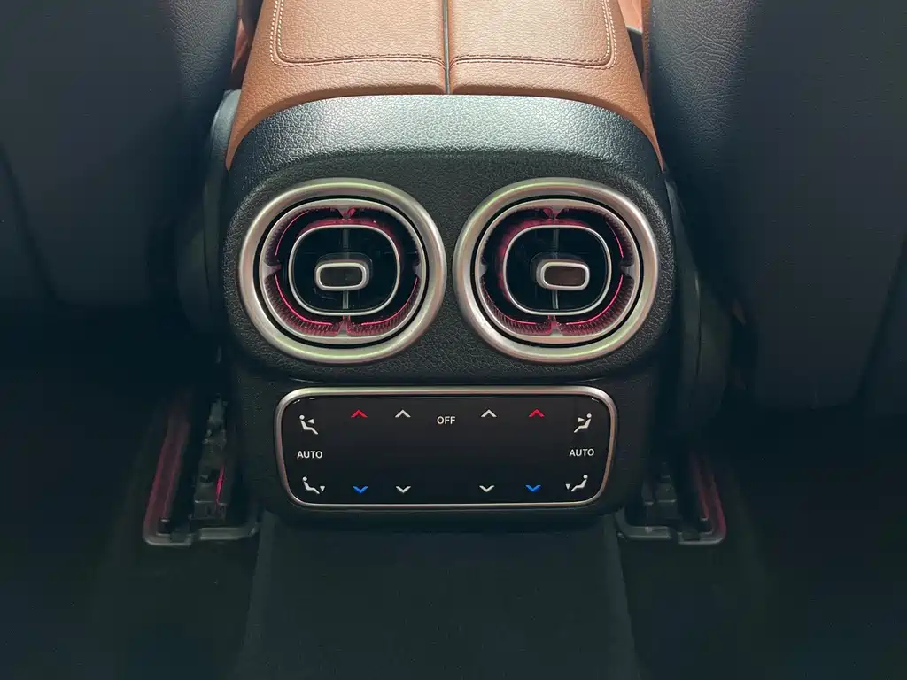 Mercedes-Benz GLC 2025 — фото 10