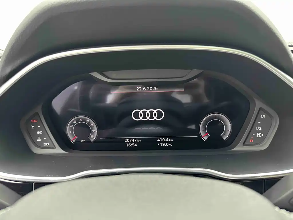 Audi Q3 2023 — фото 18