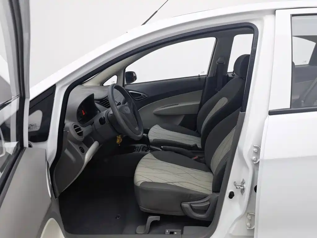 Chevrolet Sail 2014 — фото 10