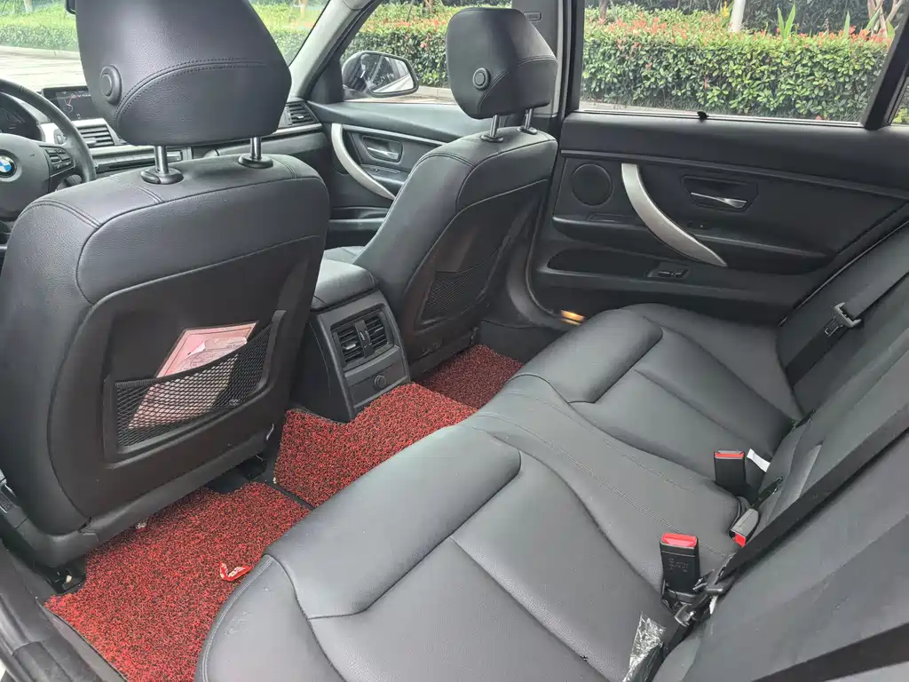 BMW 3 Series 2015 — фото 10