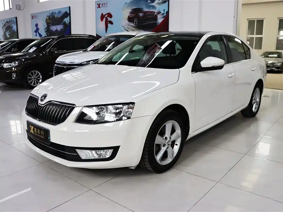 Skoda Octavia 2015 — фото 1