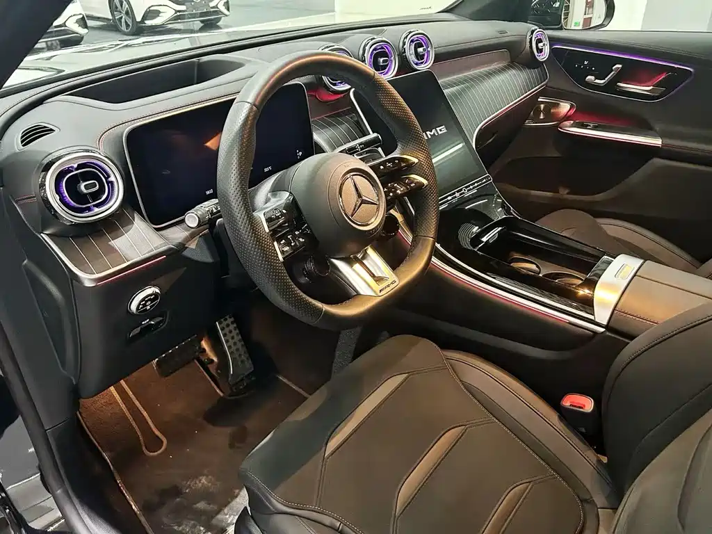 Mercedes-Benz GLC AMG 2025 — фото 17