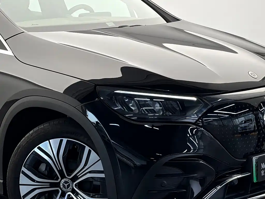 Mercedes-Benz EQE SUV 2025 — фото 17