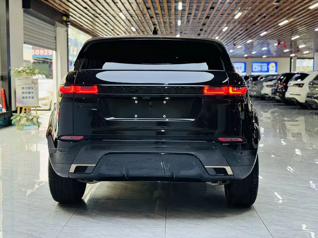 Land Rover Evoque 2024 — фото 17