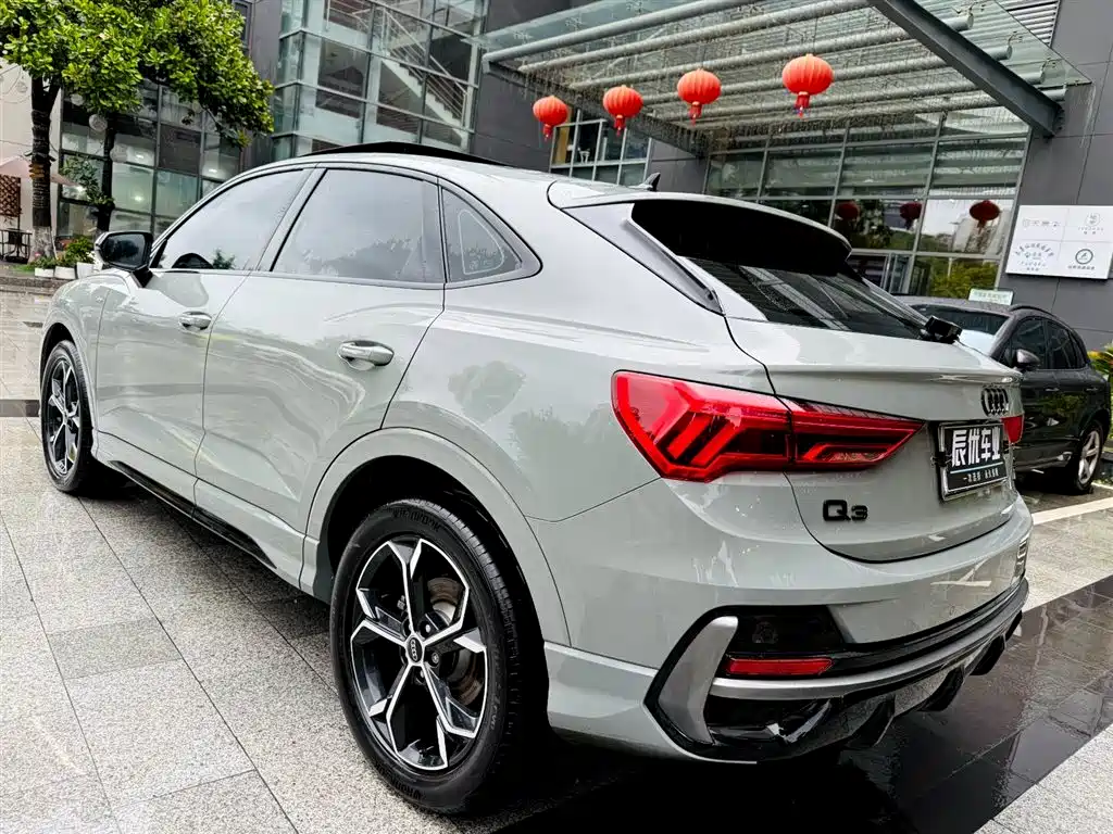 Audi Q3 Sportback 2024 — фото 3