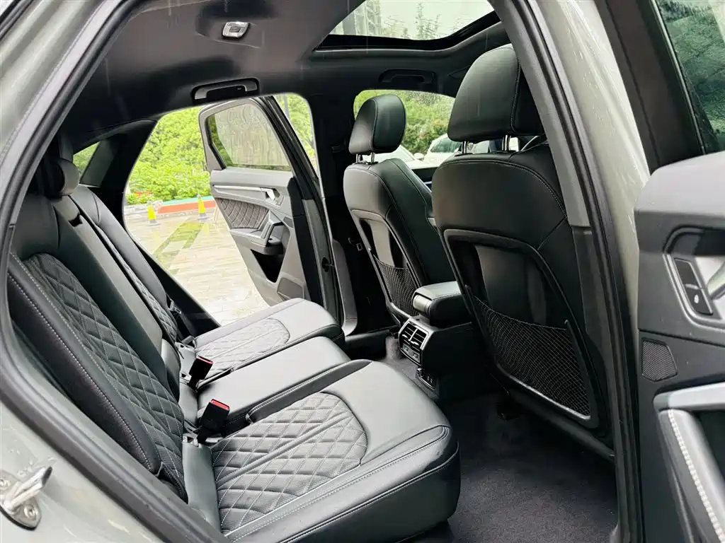 Audi Q3 Sportback 2024 — фото 12