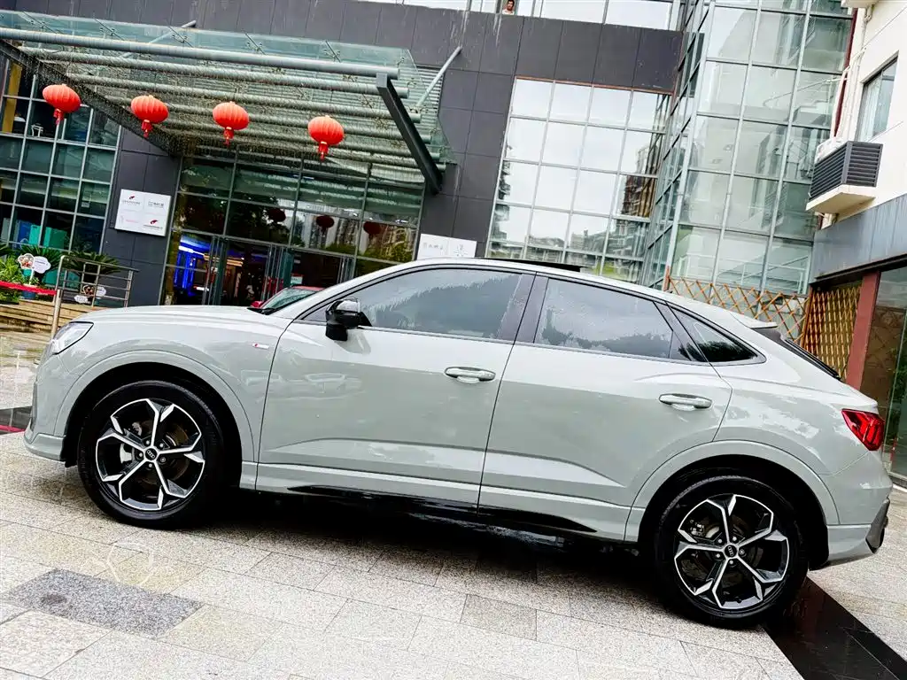 Audi Q3 Sportback 2024 — фото 5