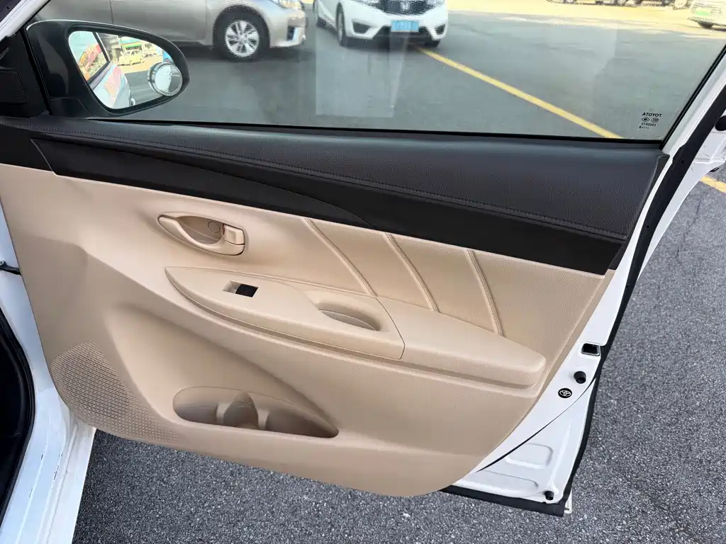Toyota Vios 2016 — фото 13