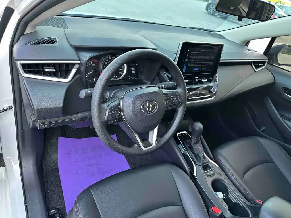 Toyota Corolla 2023 — фото 12
