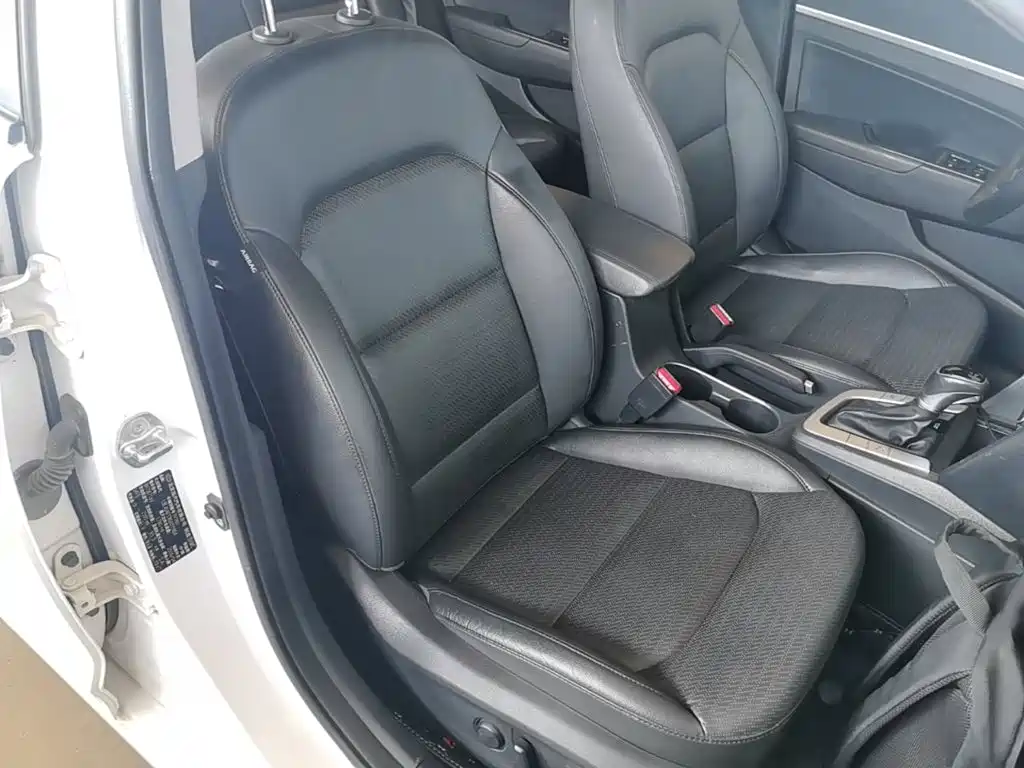 Hyundai Celesta 2016 — фото 25