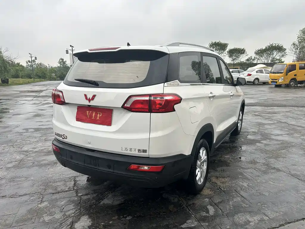 Wuling Hongguang S3 2019 — фото 7