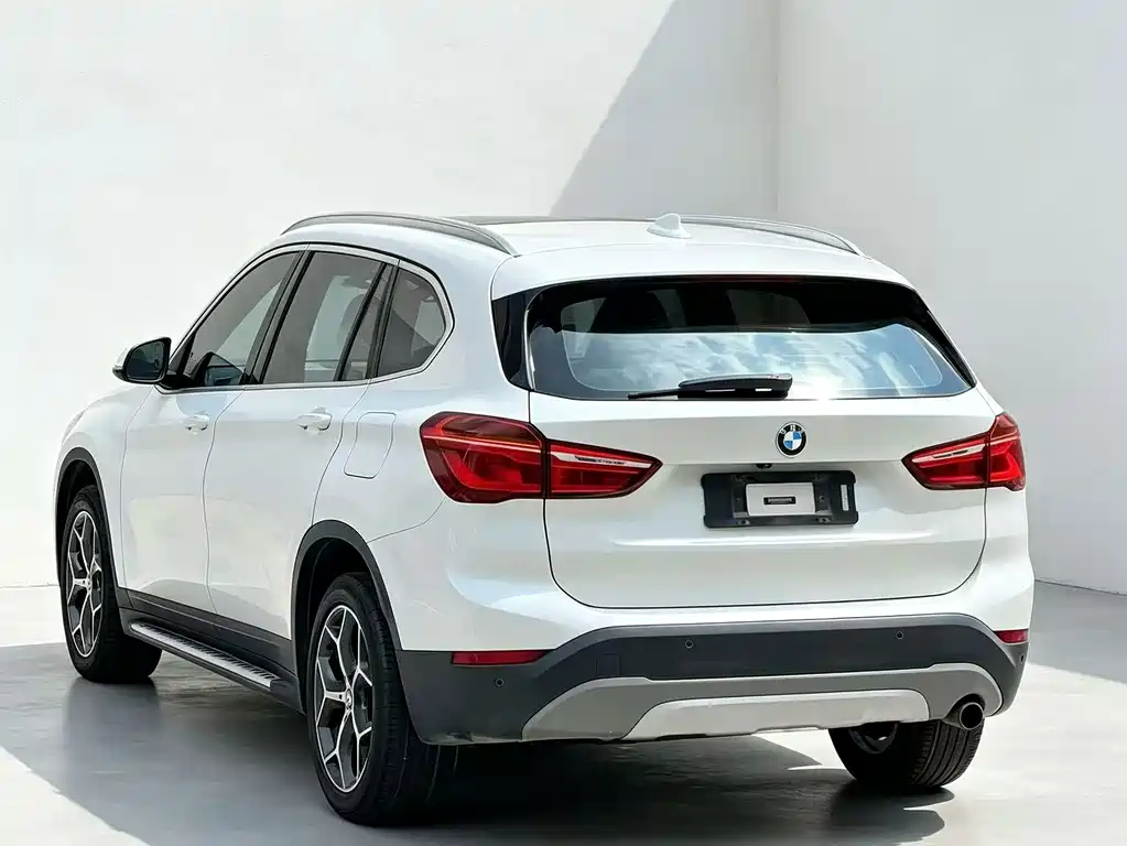 BMW X1 2017 — фото 7