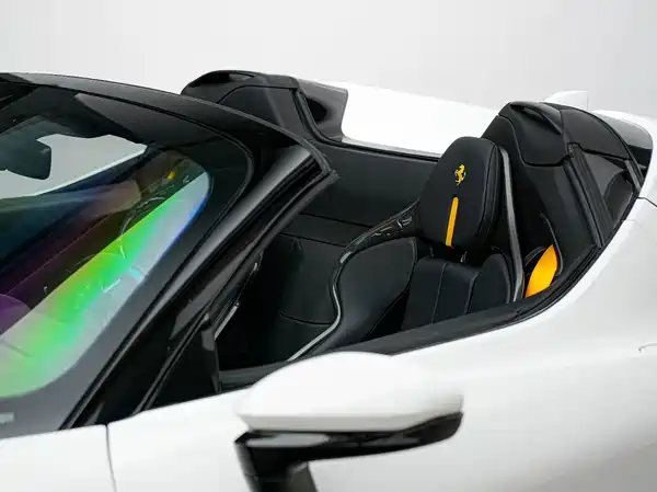 Ferrari SF90 2025