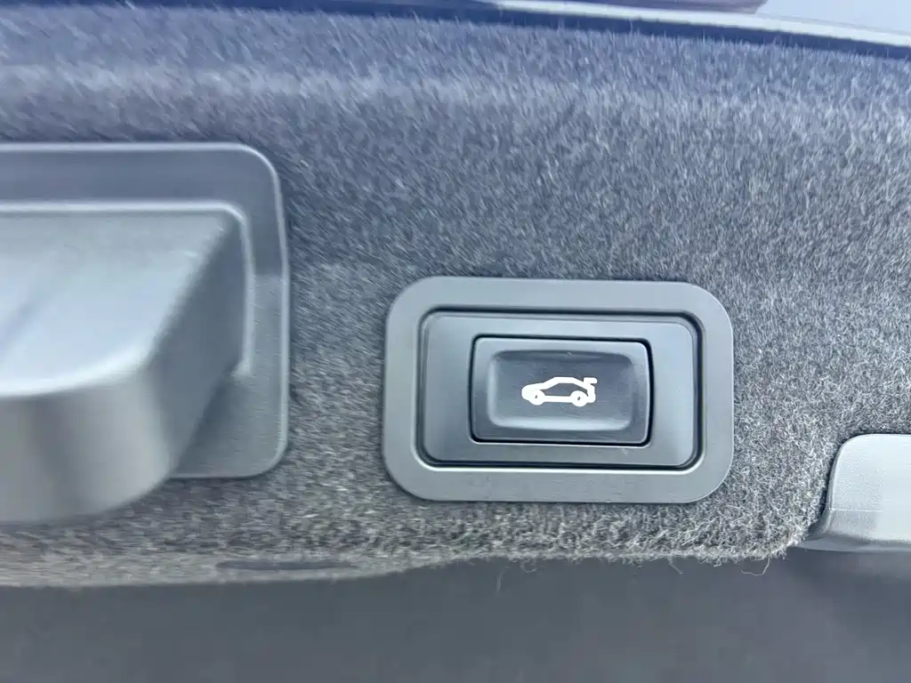 Audi A6L 2022 — фото 22