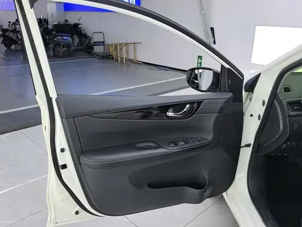Nissan Tiida 2019