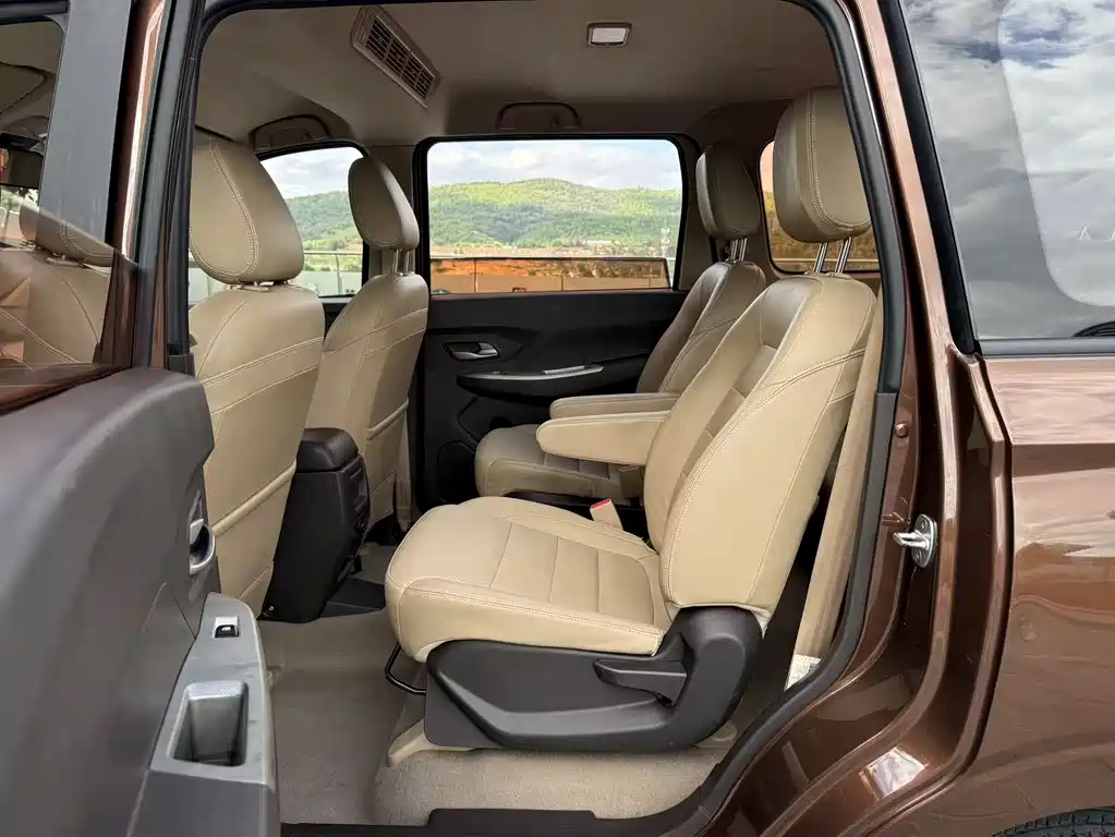 Wuling Hongguang 2019
