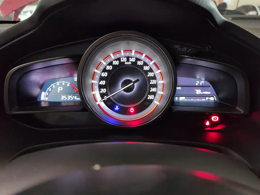 Mazda 3 Axela 2015 — фото 14