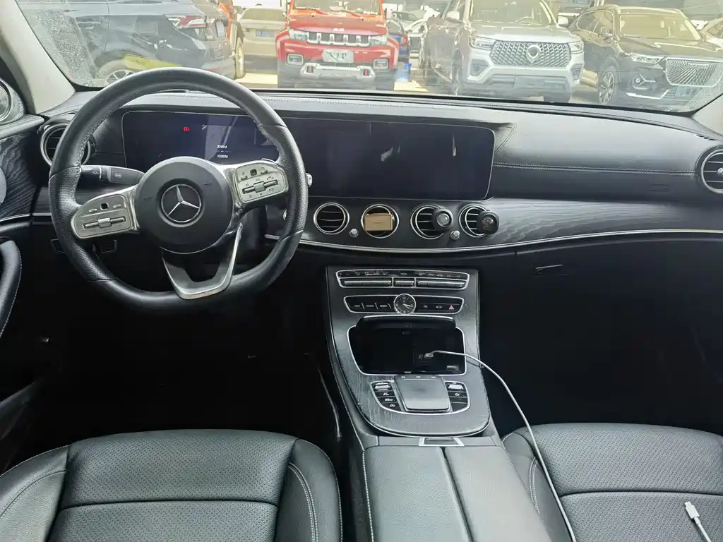 Mercedes-Benz E-Class 2018 — фото 6