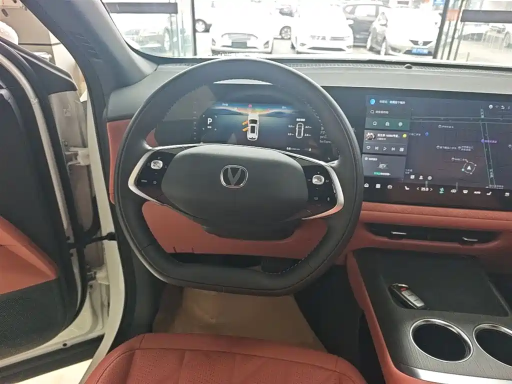 Changan CS75 PLUS 2025 — фото 11