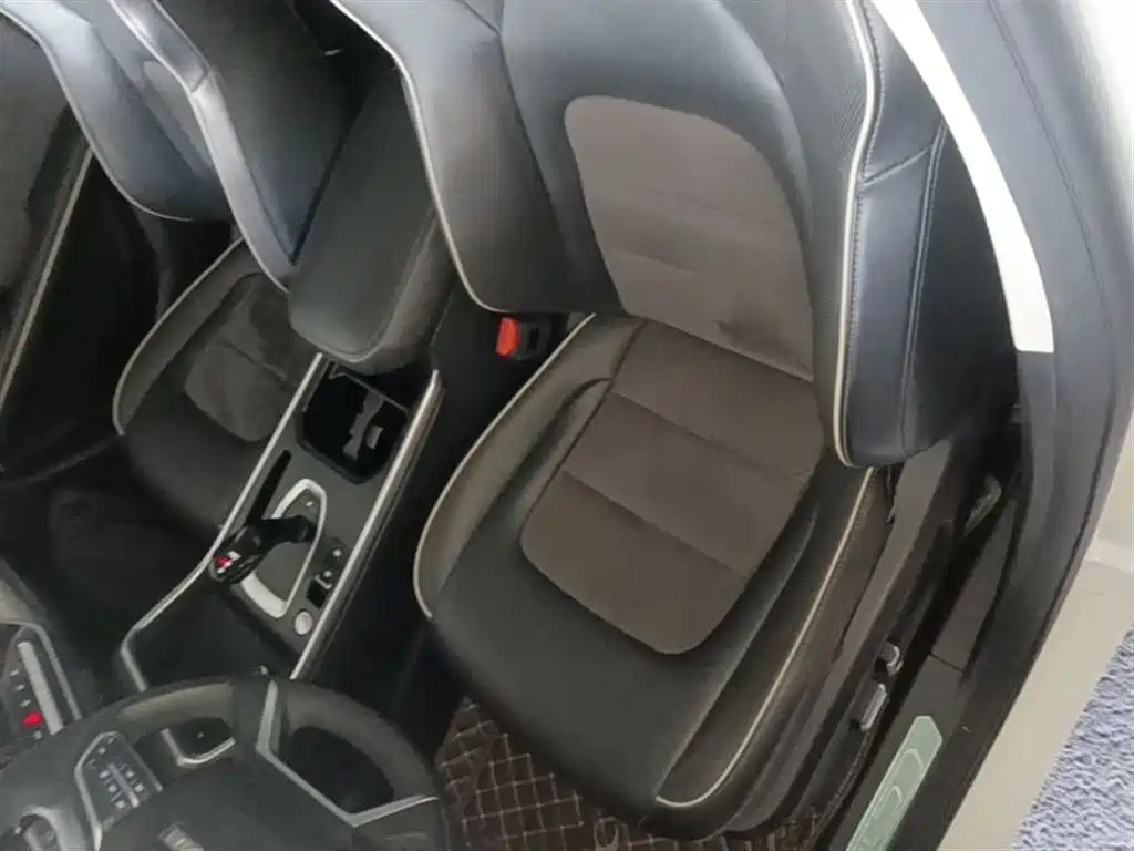 Haval H6 2023 — фото 15