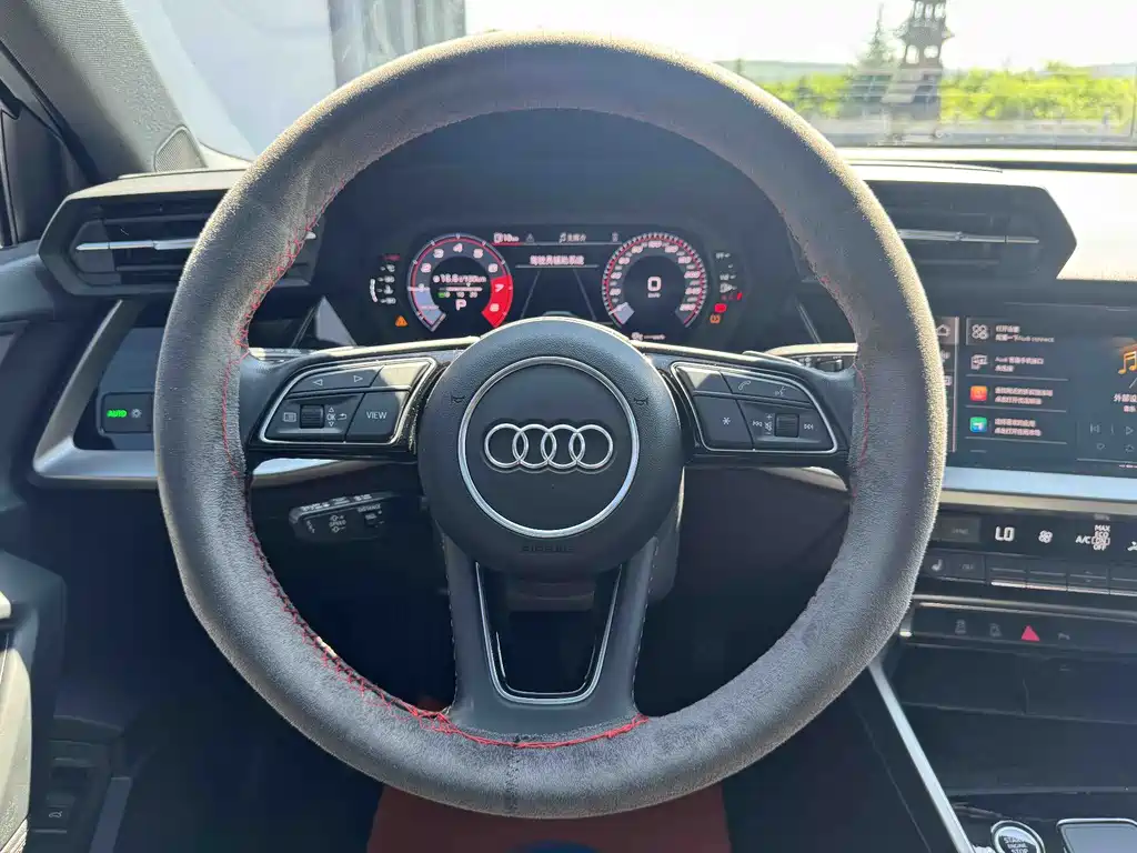 Audi A3 2022 — фото 15