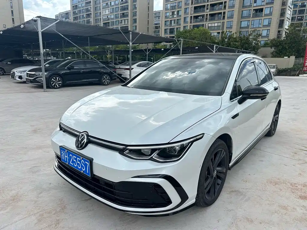 Volkswagen Golf 2023