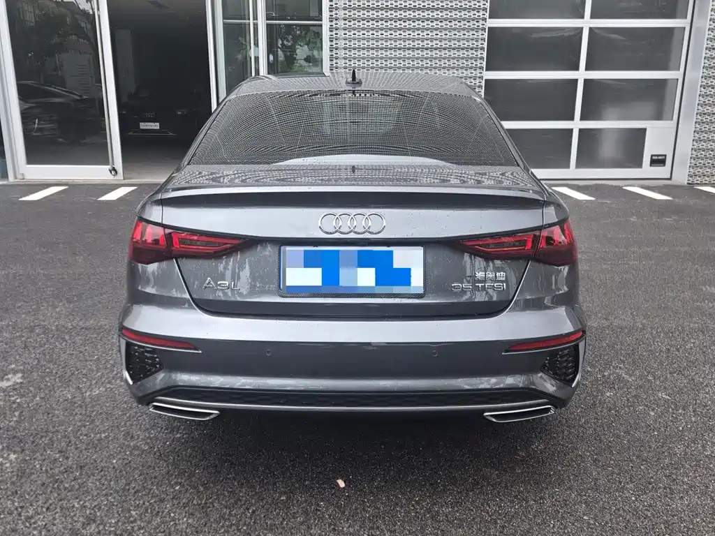 Audi A3 2023 — фото 14