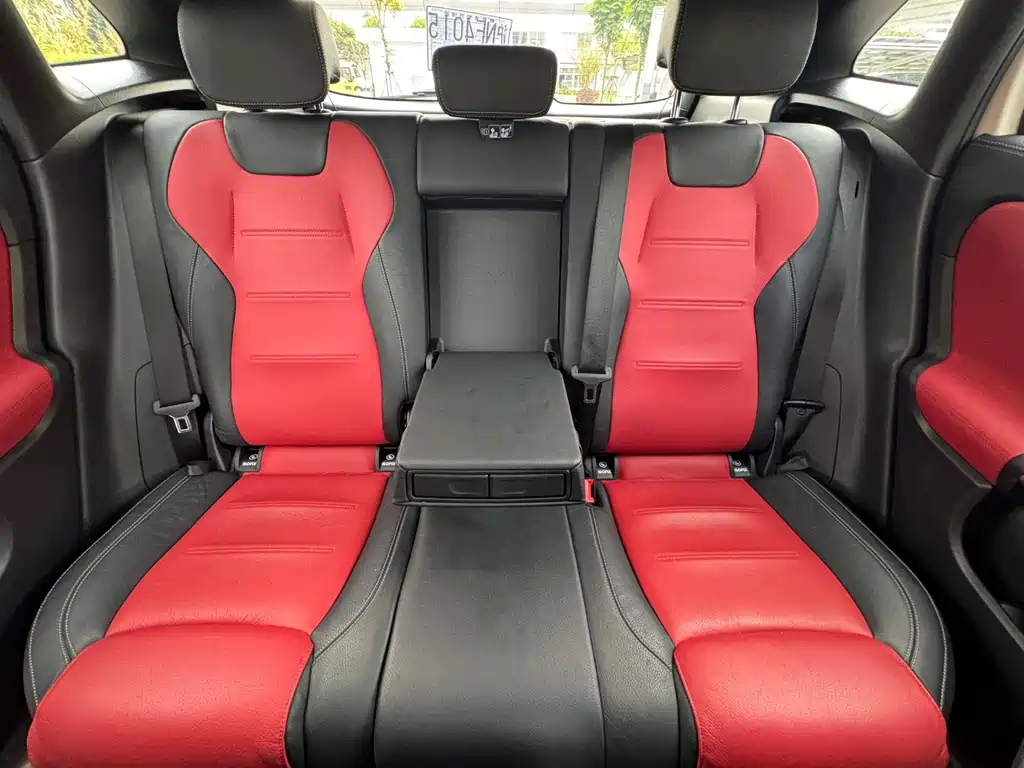 Mercedes-Benz GLA AMG 2021 — фото 19