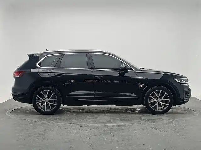 Volkswagen Touareg 2019 — фото 4
