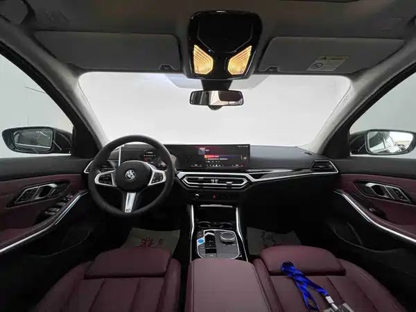 BMW i3 2024