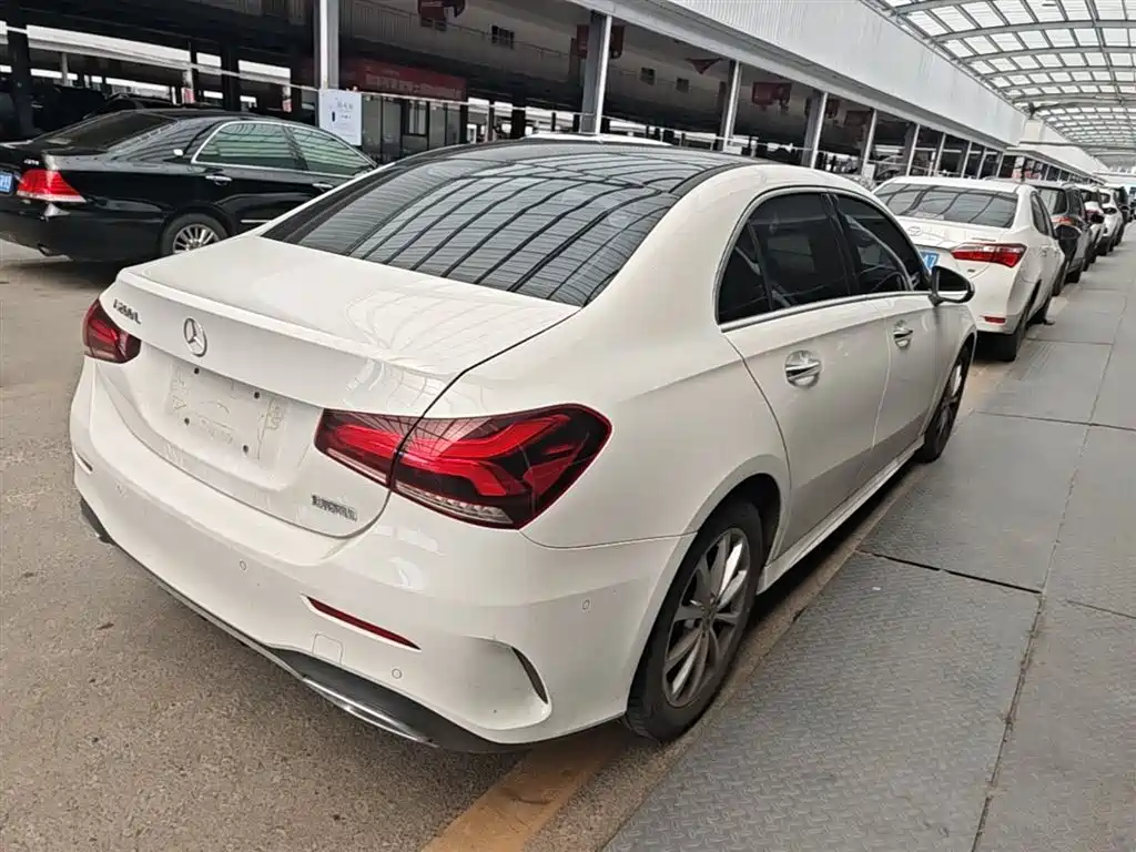 Mercedes-Benz A-Class 2021 — фото 7