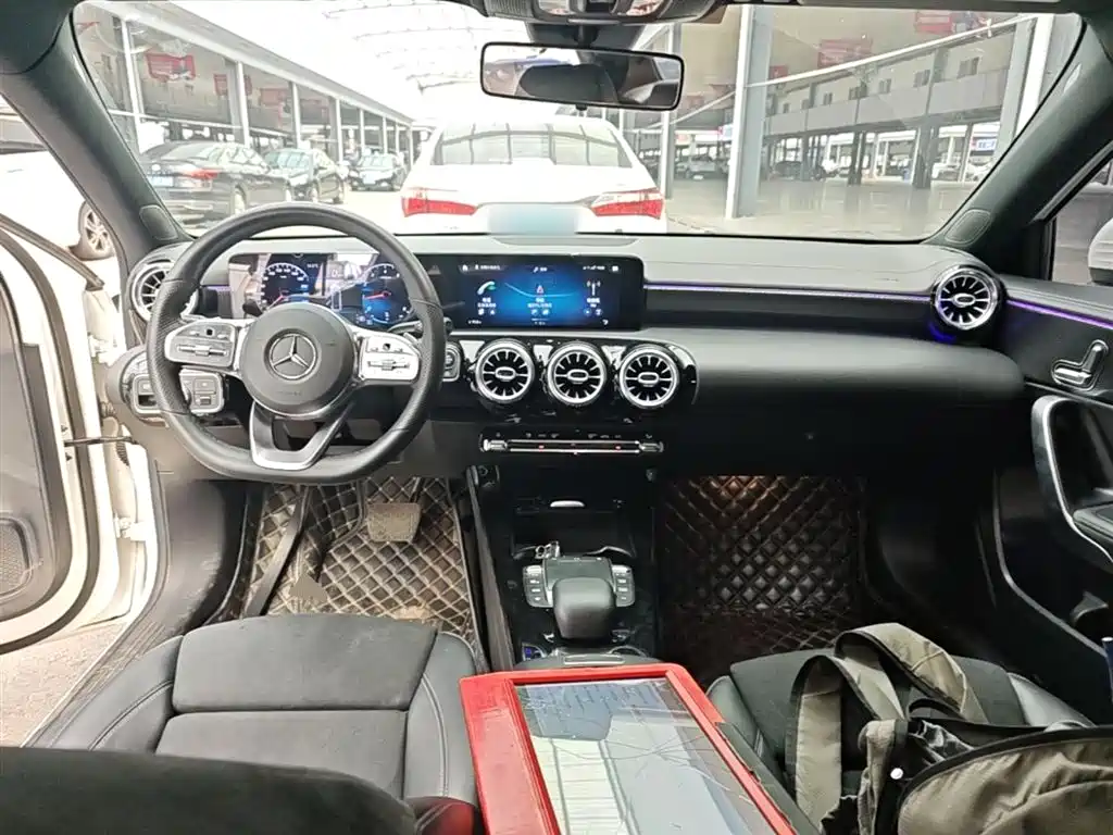 Mercedes-Benz A-Class 2021 — фото 10