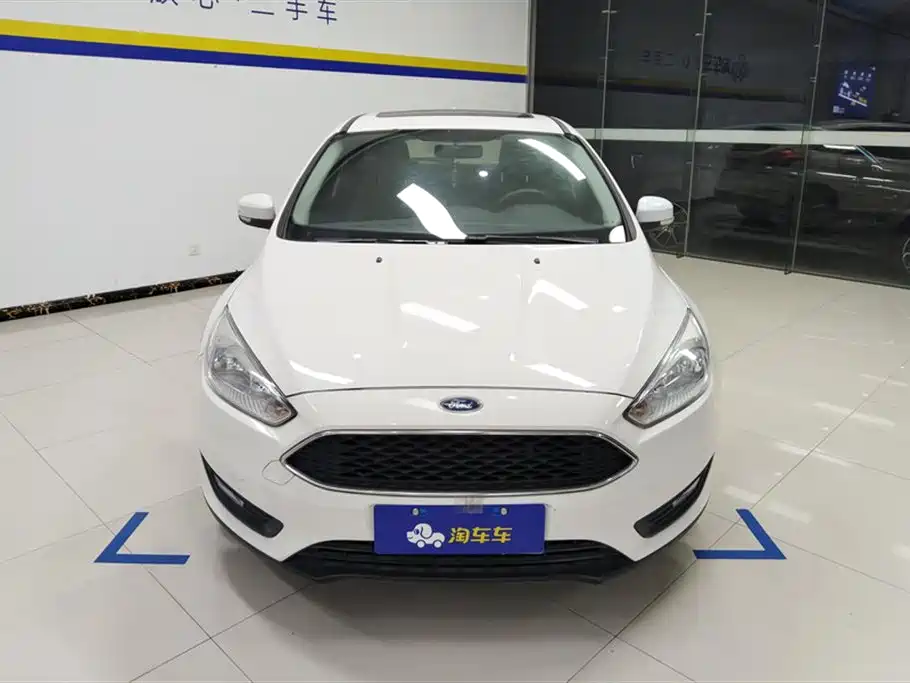 Ford Focus 2018 — фото 2