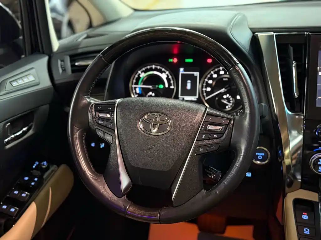 Toyota Vellfire 2021 — фото 14