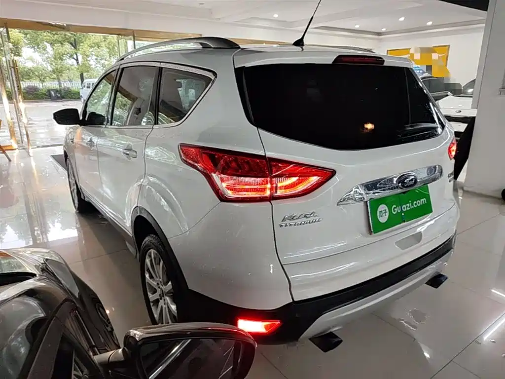 Ford Kuga 2015 — фото 5