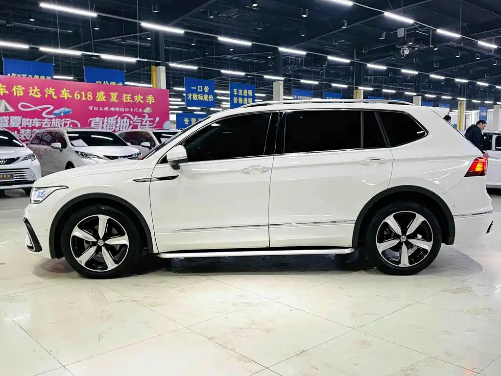 Volkswagen Tiguan L 2022 — фото 5