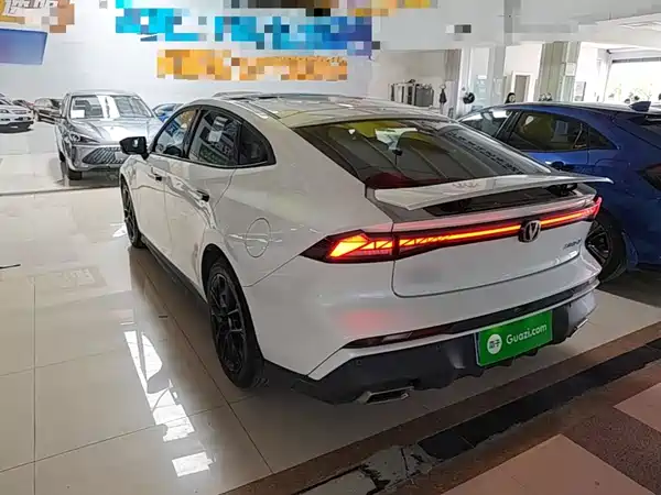 Changan UNI-V 2025