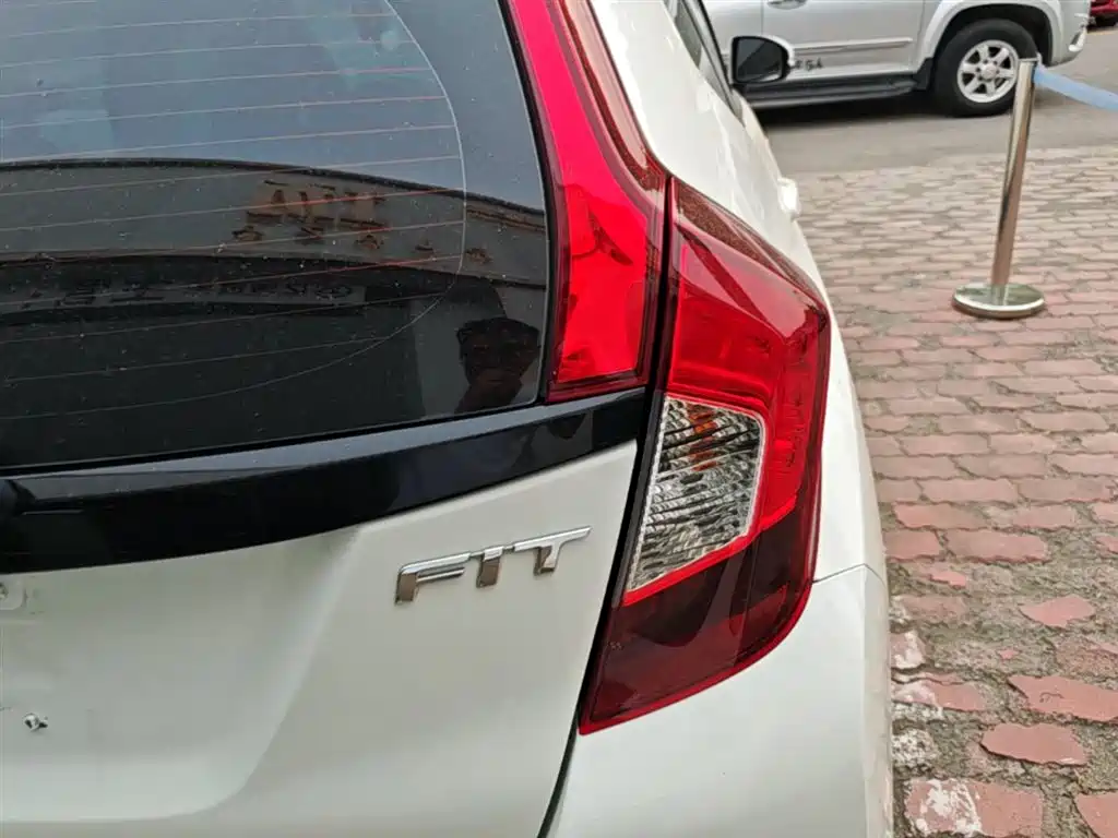 Honda Fit 2019 — фото 8