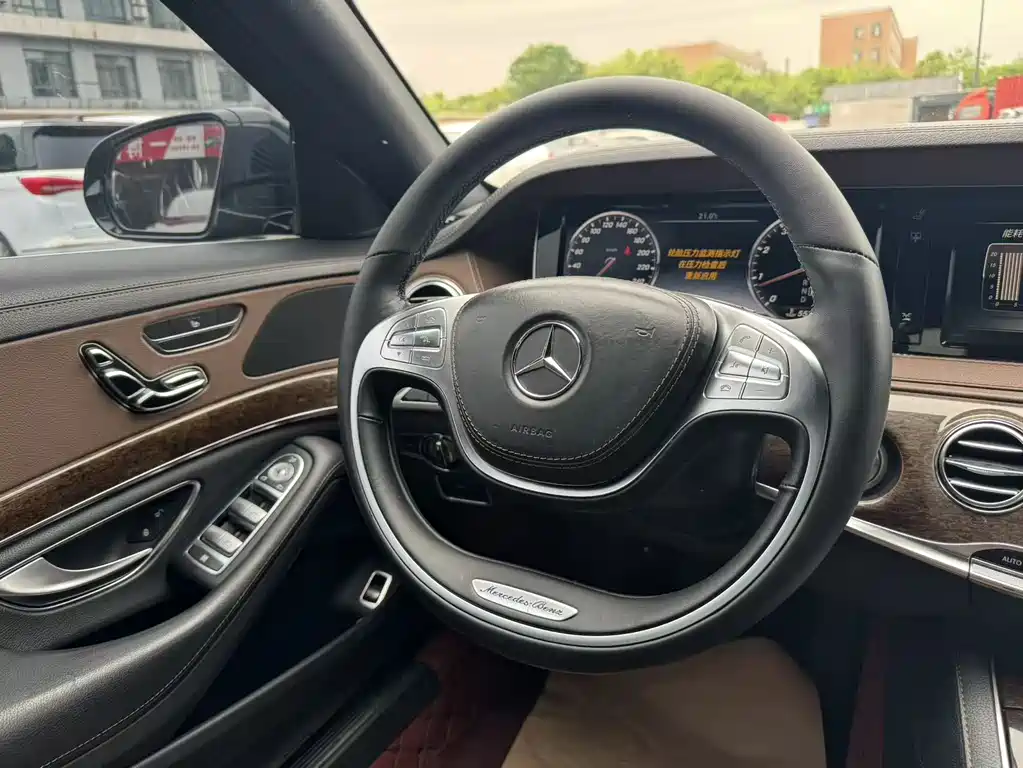 Mercedes-Benz S-Class 2015 — фото 12