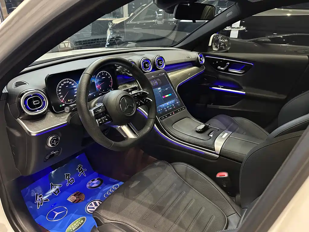 Mercedes-Benz C-Class 2024 — фото 13