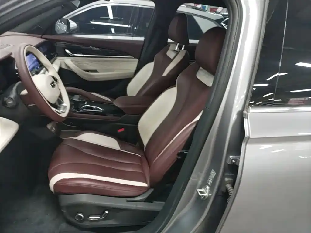 Geely Xingyue L 2023 — фото 15