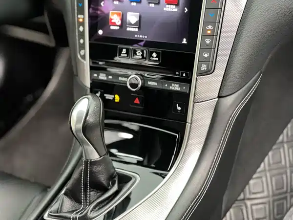Infiniti Q50 2014