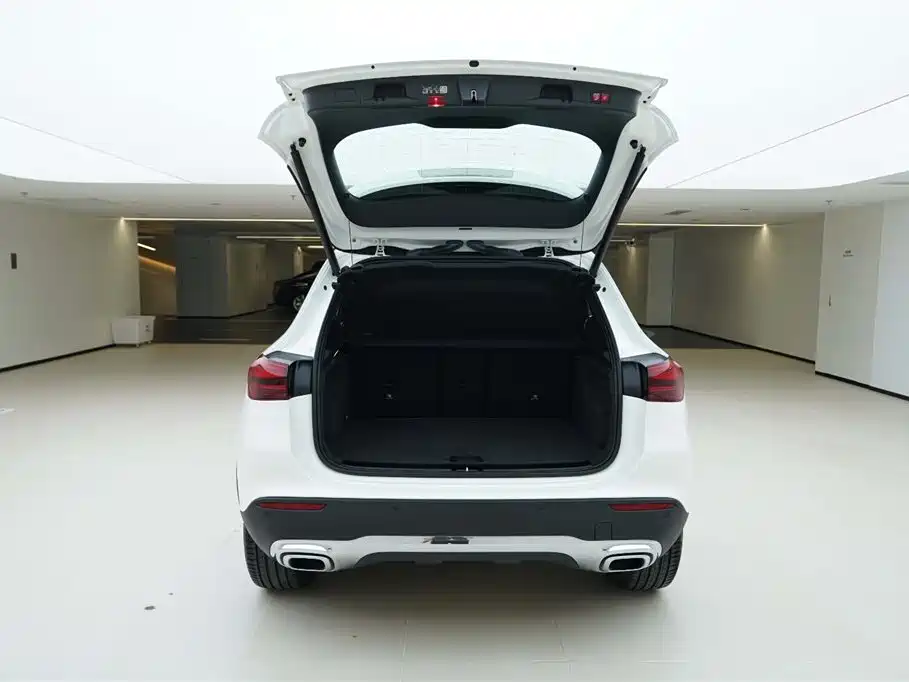 Mercedes-Benz GLA 2024 — фото 7