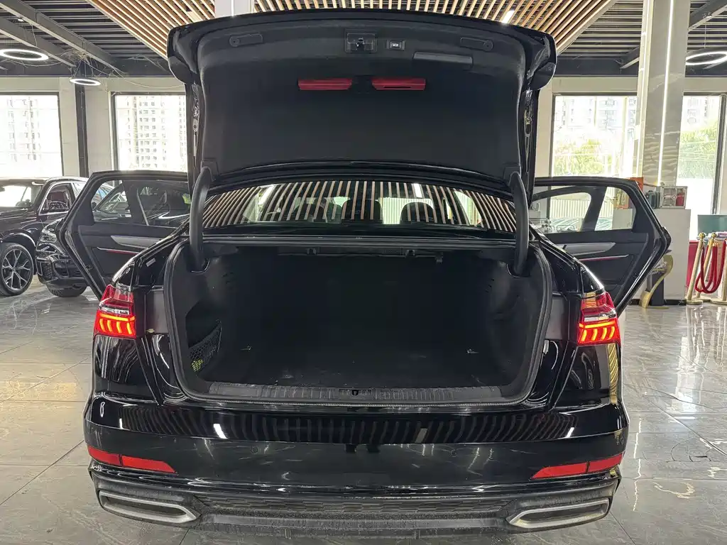 Audi A6L 2022 — фото 17