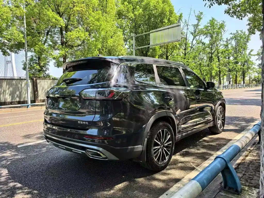 Chery Tiggo 8 PLUS 2022 — фото 9
