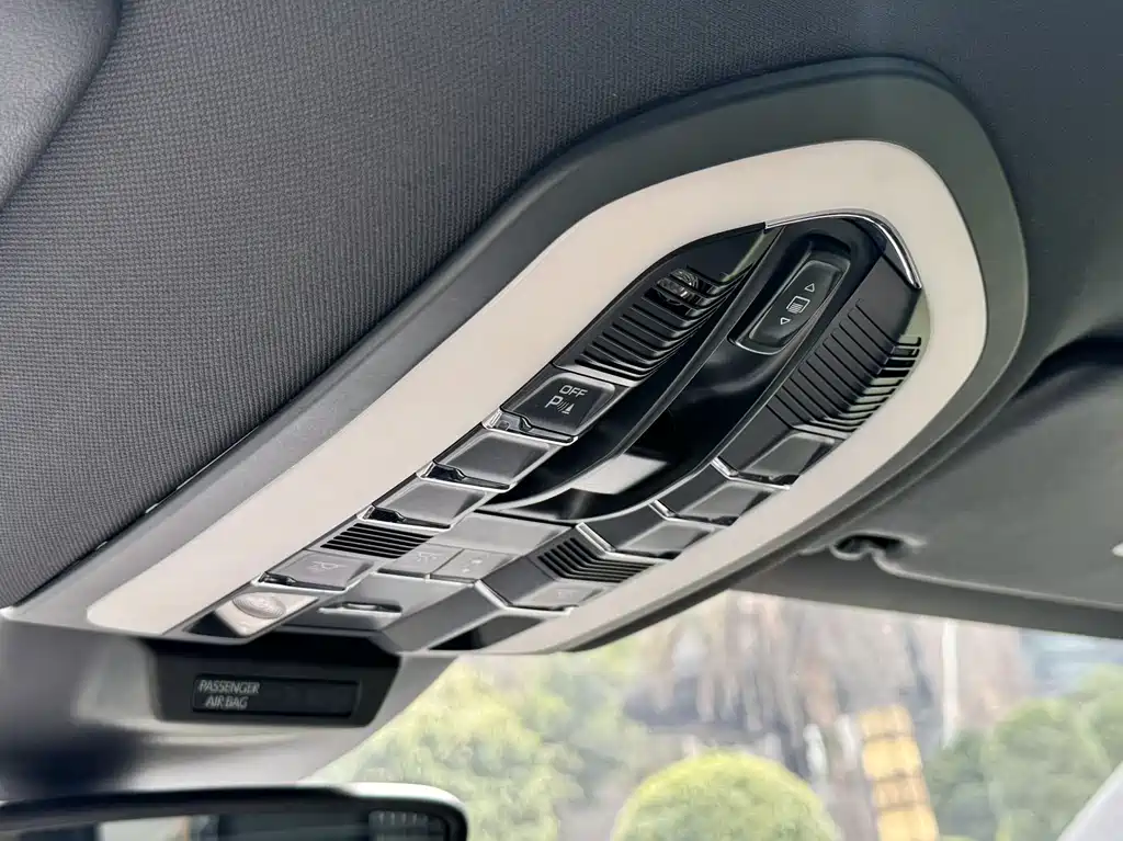 Porsche Macan 2018 — фото 16