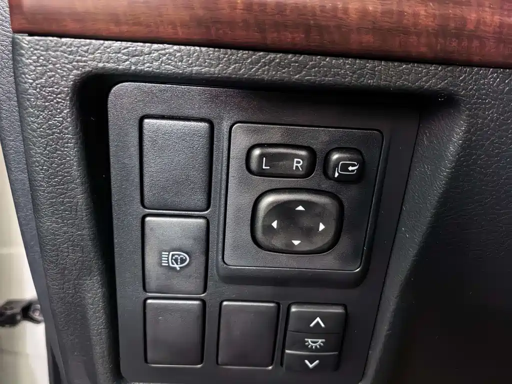 Toyota Prado 2015 — фото 9
