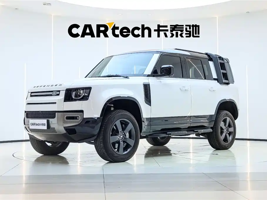 Land Rover Defender 2024