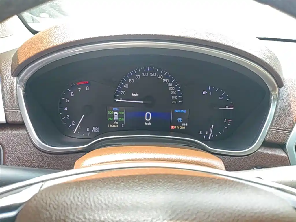 Cadillac SRX 2014 — фото 12